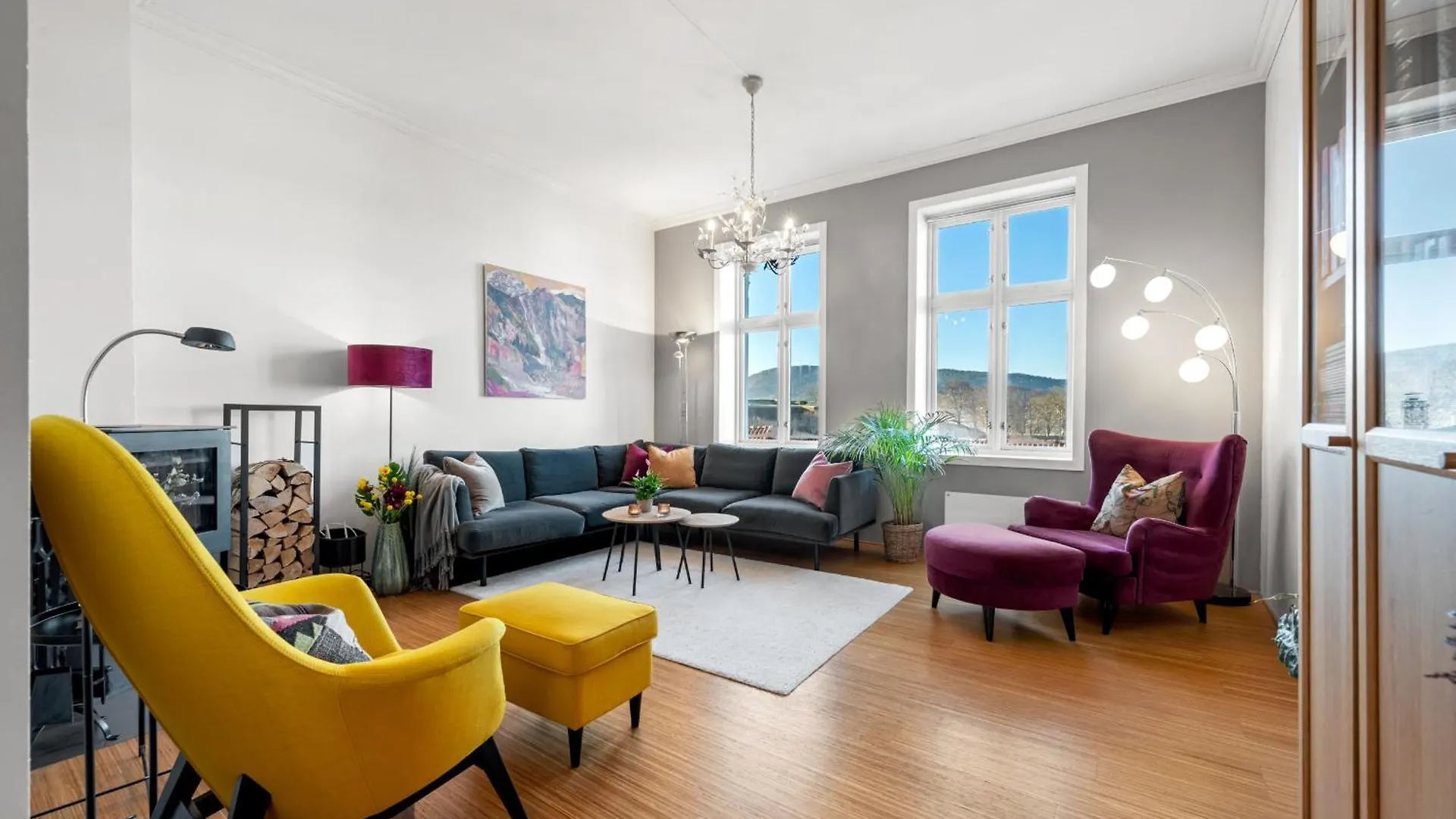 Sentral Og Stilfull Leilighet Bergen